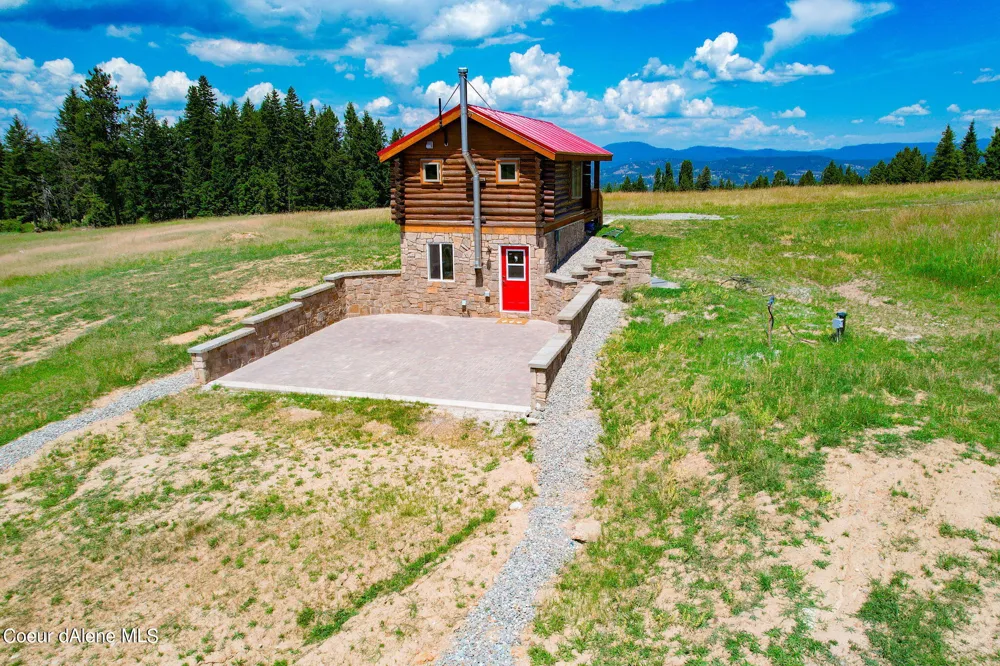 5939 E Burma Road Harrison, ID 83833