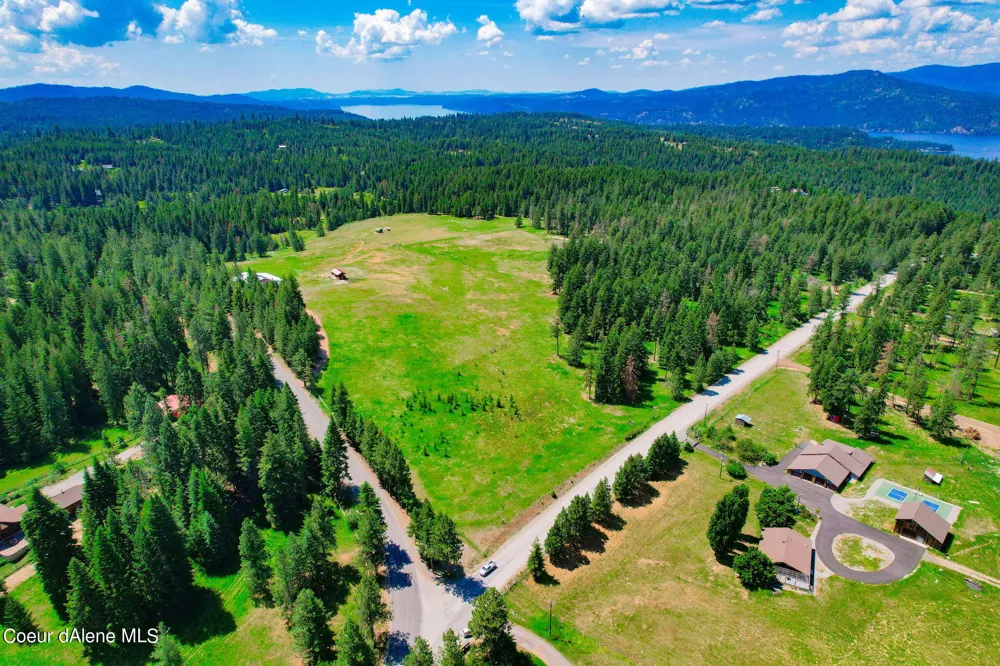 5939 E Burma Road Harrison, ID 83833