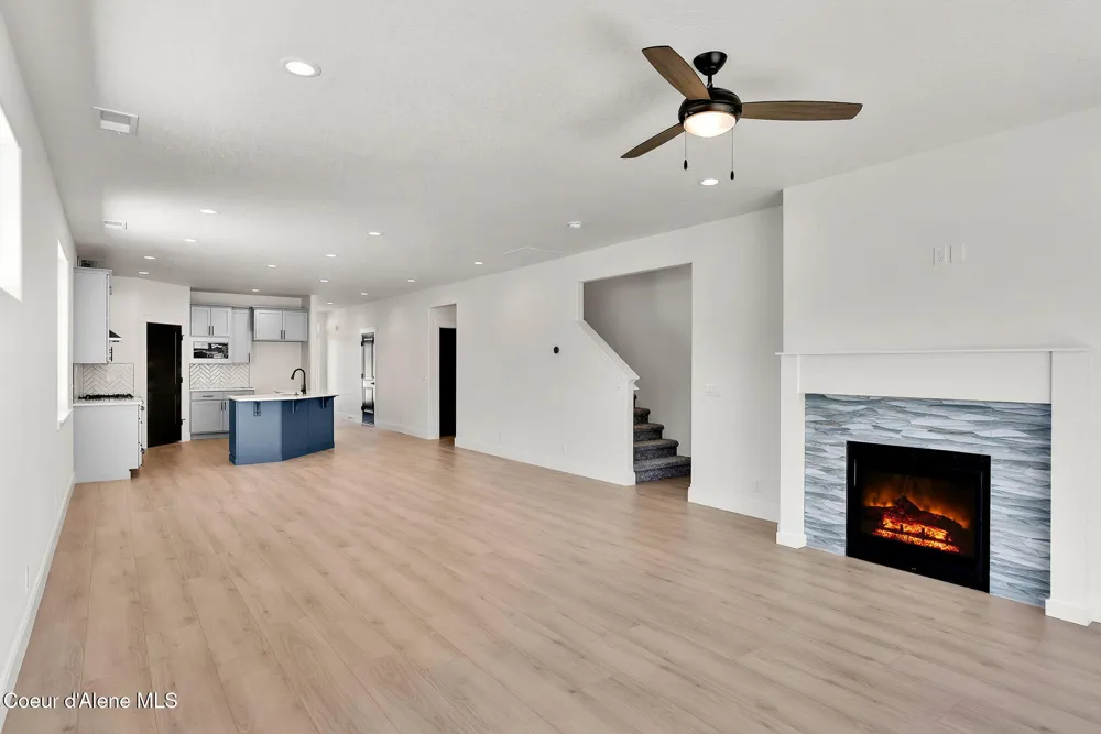 9146 BEDWELL STREET Rathdrum, ID 83858