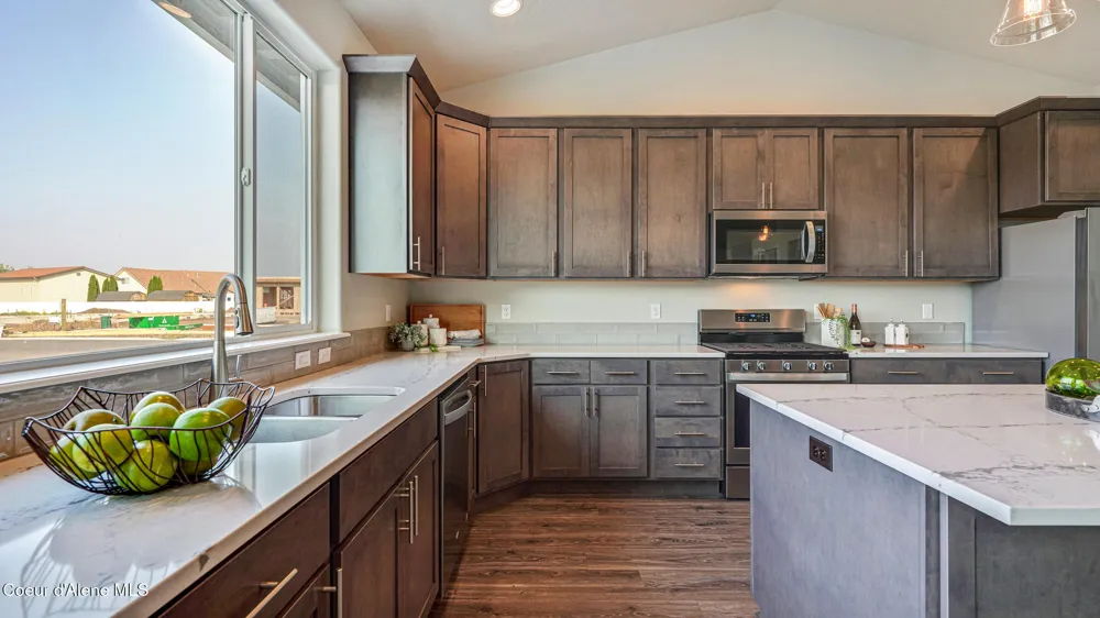 9168 BEDWELL STREET Rathdrum, ID 83858