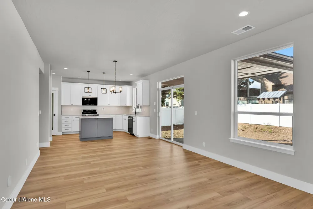 9120 BEDWELL STREET Rathdrum, ID 83858