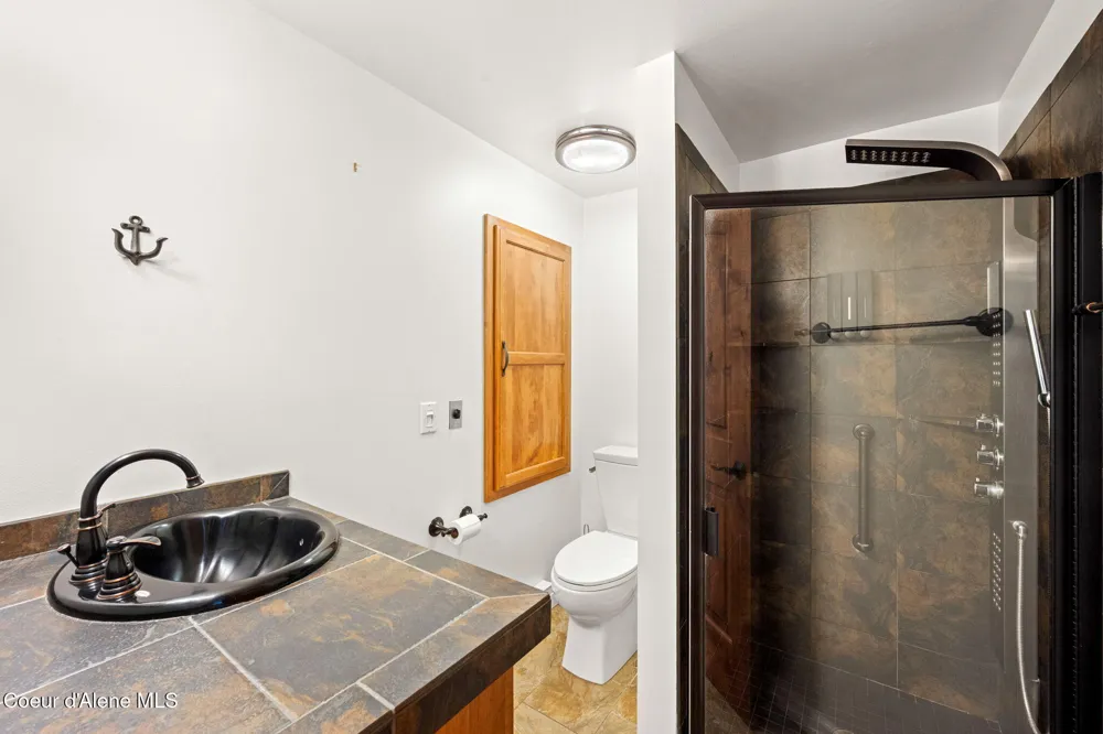 301 IBERIAN WAY #223 Sandpoint, ID 83864