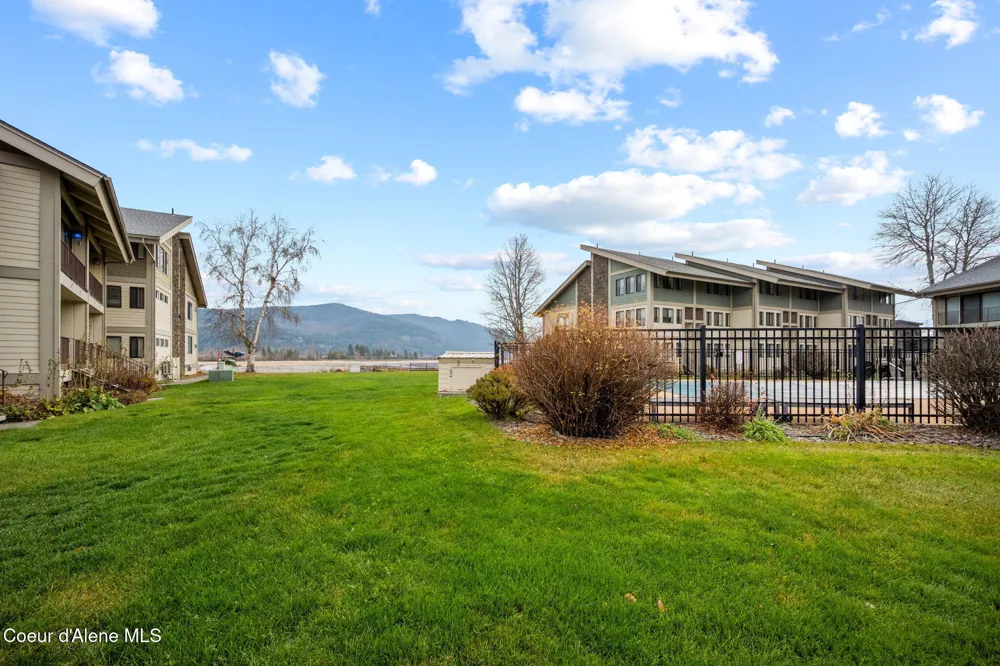 301 IBERIAN WAY #223 Sandpoint, ID 83864