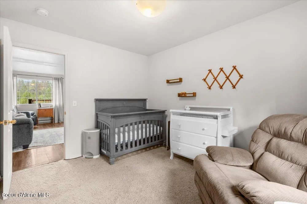 286 E Dufort Road Sagle, ID 83860