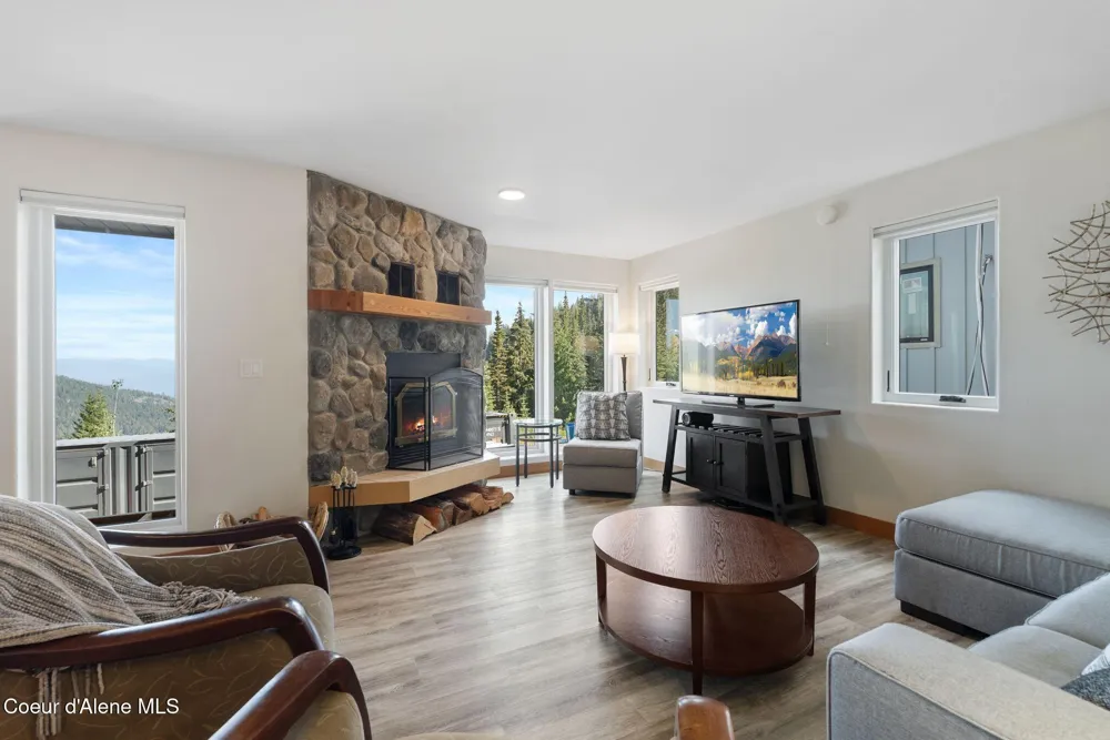 169 Crystal Springs Rd. #501 Sandpoint, ID 83864