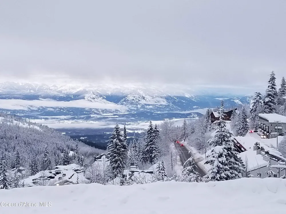 169 Crystal Springs Rd. #501 Sandpoint, ID 83864