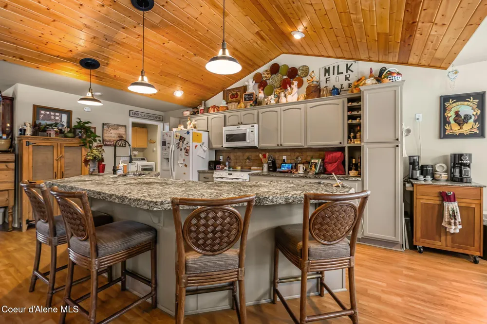 144 Solar Rd Oldtown, ID 83822