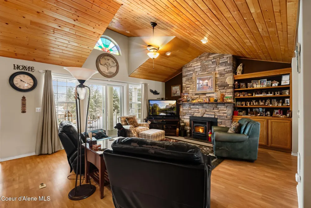 144 Solar Rd Oldtown, ID 83822