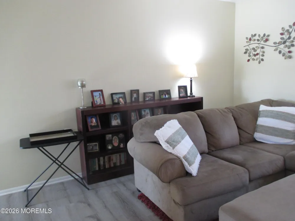 678 New Castle Court #B Lakewood, NJ 08701