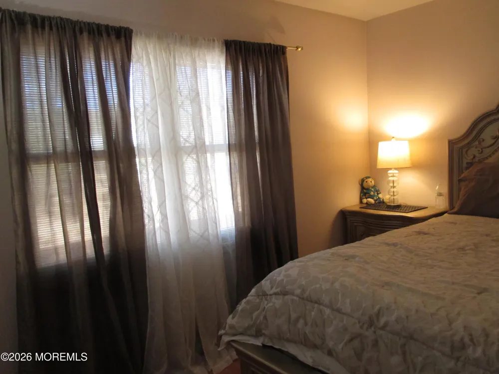 678 New Castle Court #B Lakewood, NJ 08701