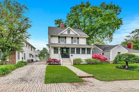 370 E Main Street