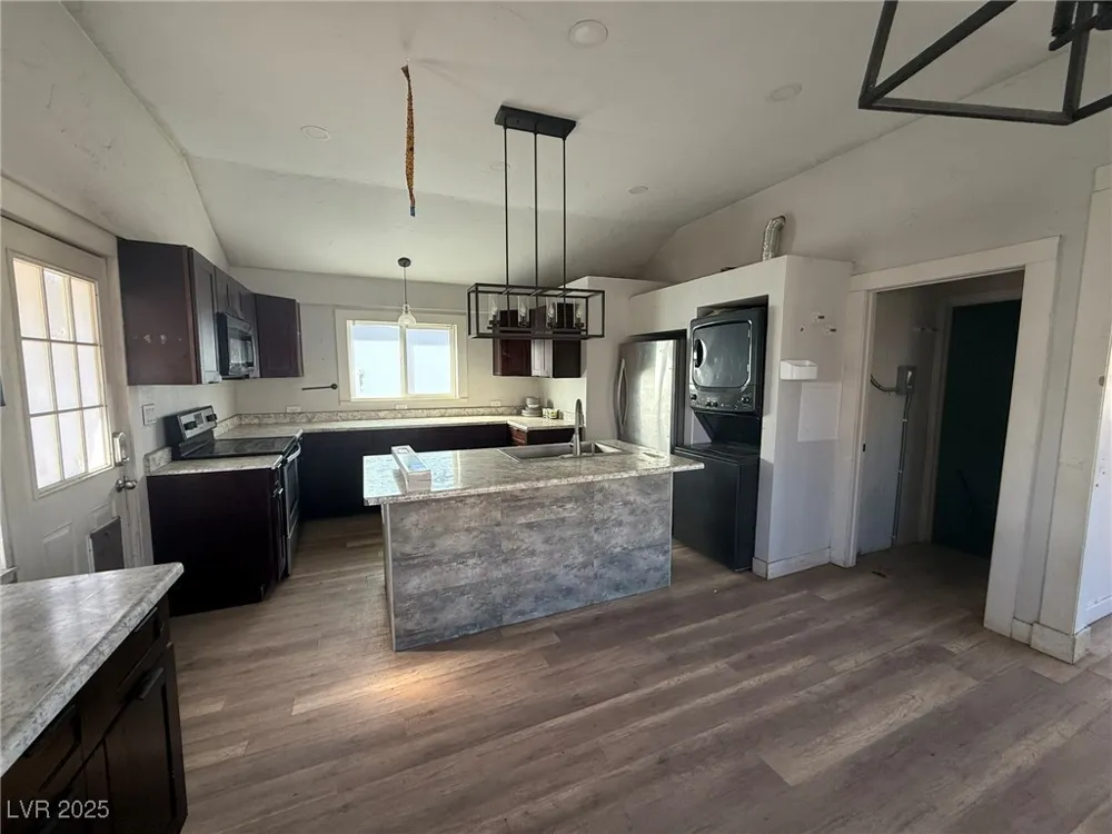 2295 North Street Ely, NV 89301