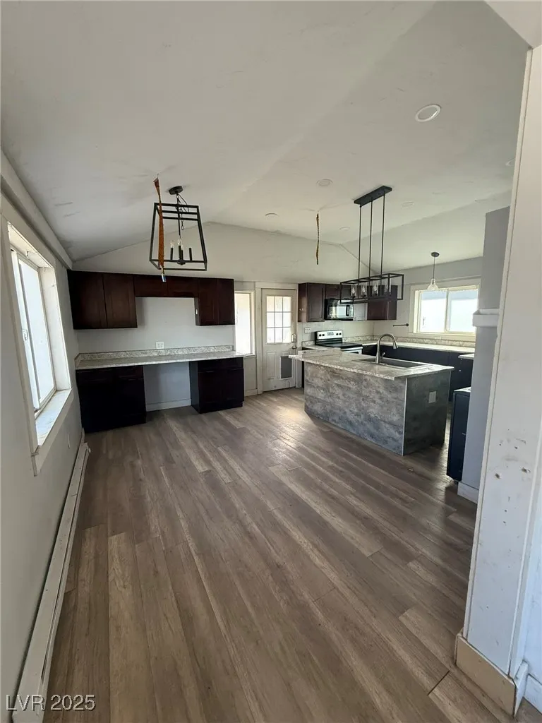 2295 North Street Ely, NV 89301