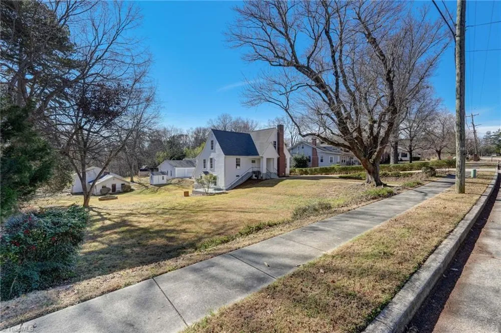263 Main Street W Yanceyville, NC 27379