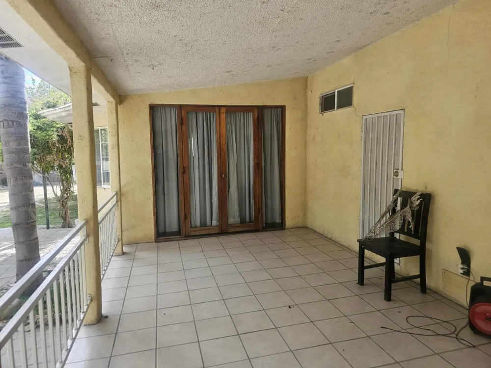 14398 Avenue 88 Pixley, CA 93256
