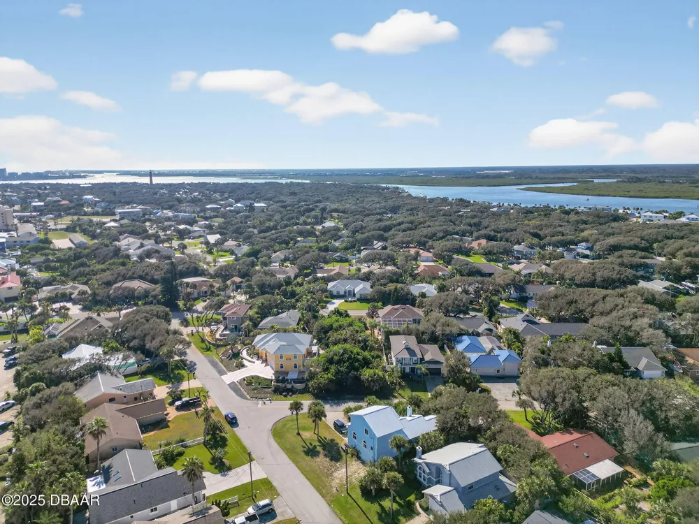 61 Beverly Hills Avenue Ponce Inlet, FL 32127