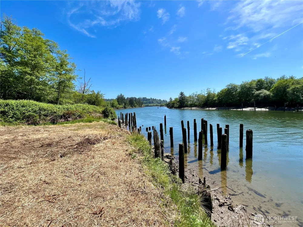 1010 Division Street Hoquiam, WA 98550