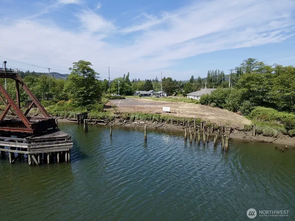 1010 Division Street Hoquiam, WA 98550
