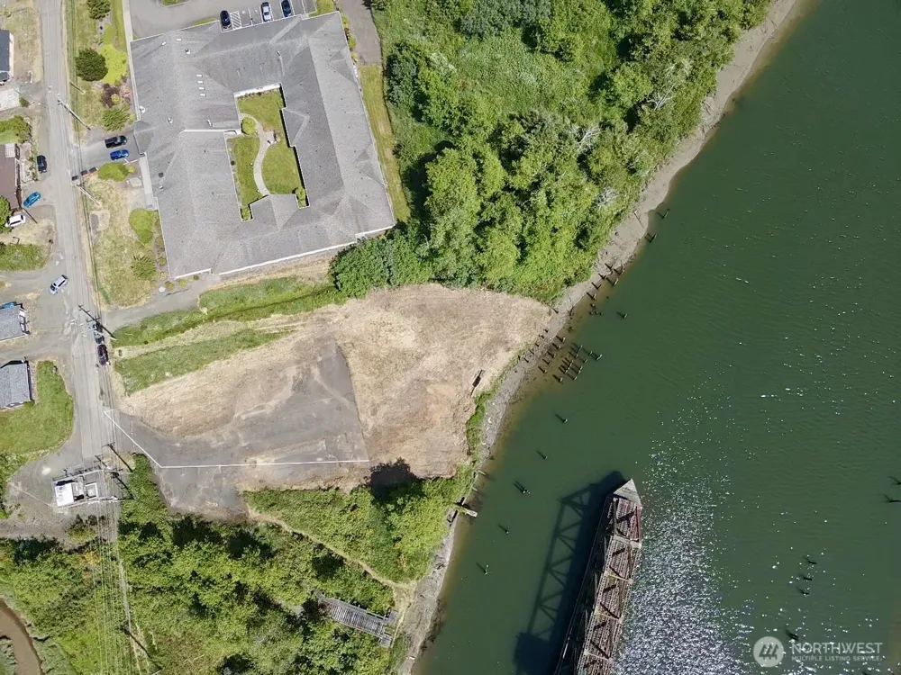 1010 Division Street Hoquiam, WA 98550