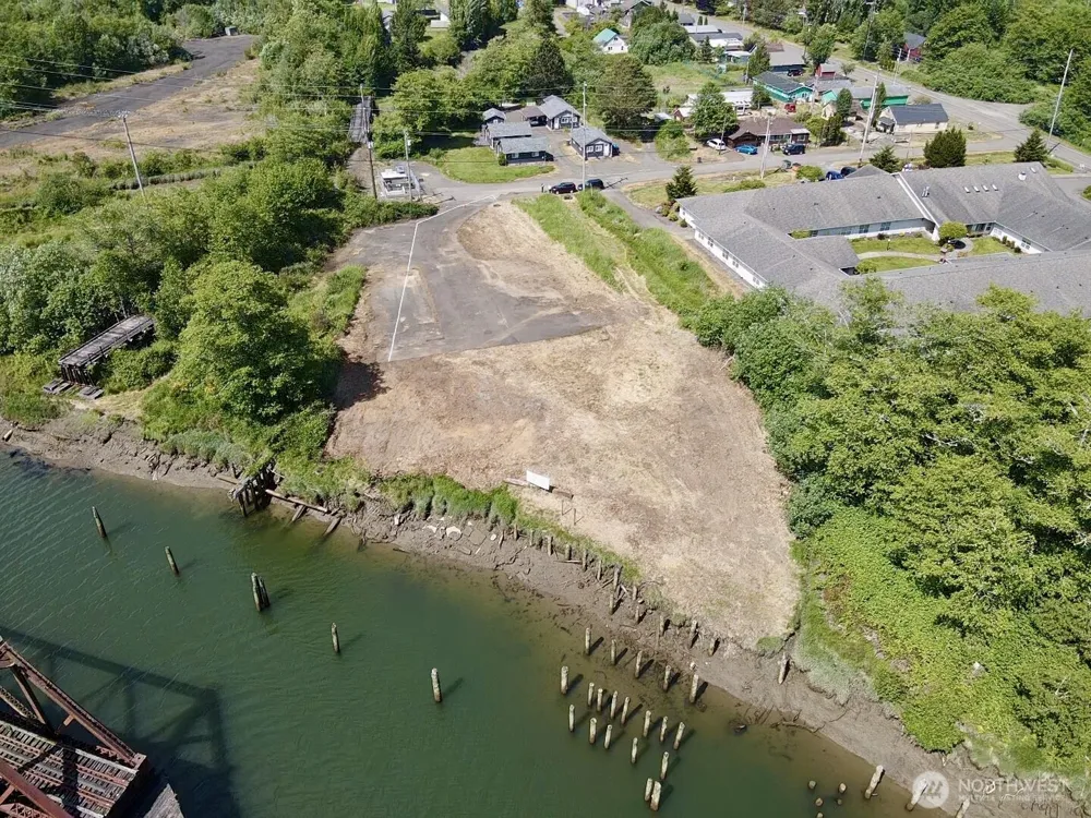 1010 Division Street Hoquiam, WA 98550