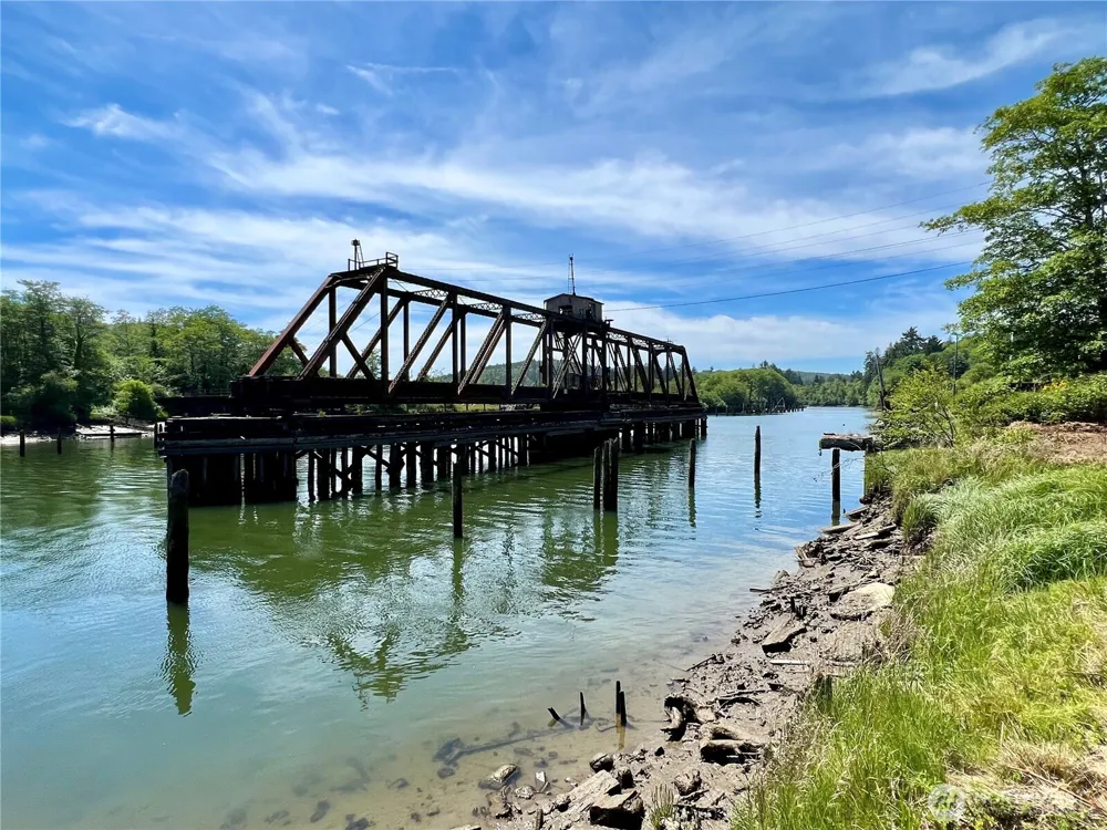 1010 Division Street Hoquiam, WA 98550