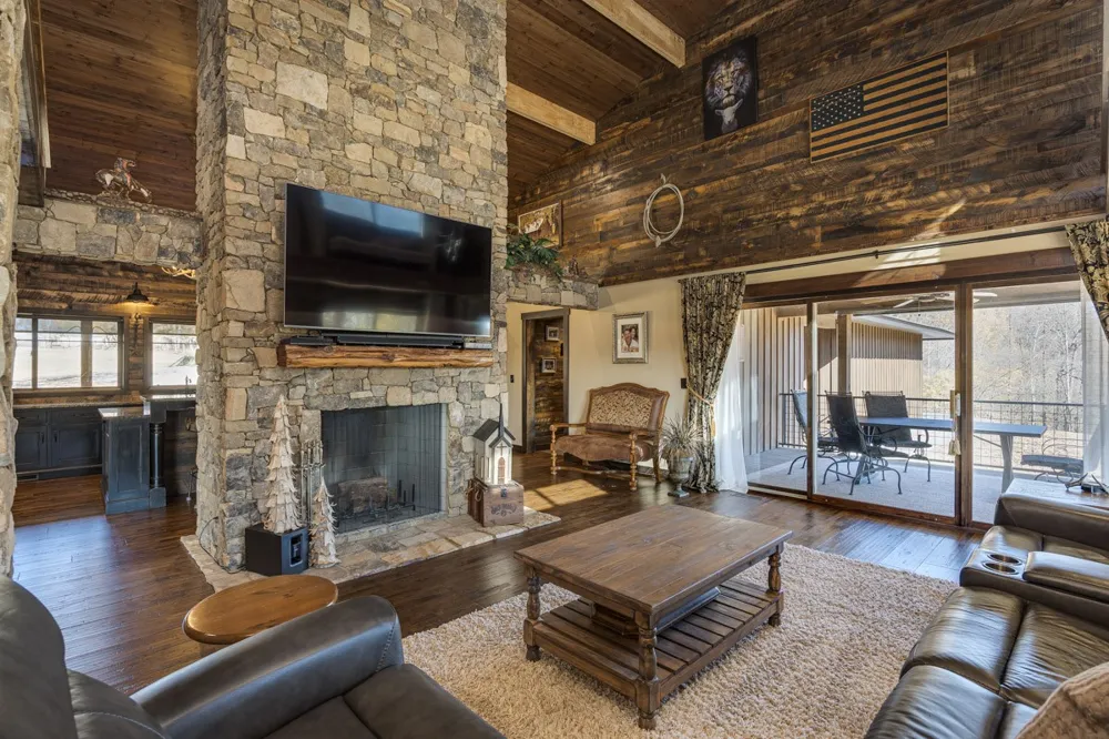 2900 Tanyard Hill Rd Lynchburg, TN 37352