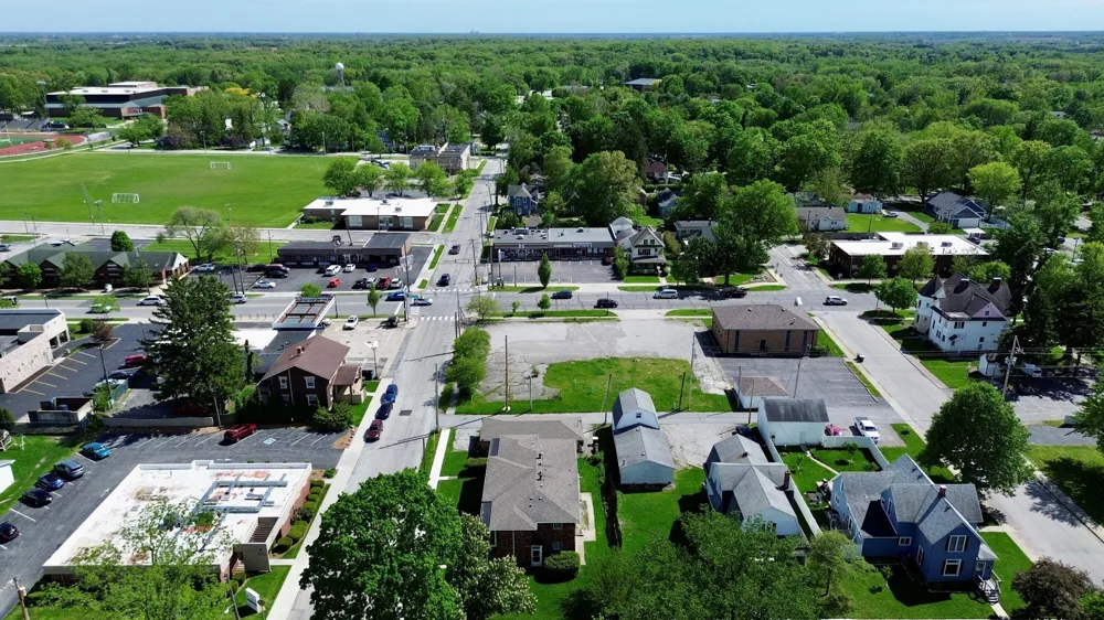 706 1/2 E Lincolnway Valparaiso, IN 46383