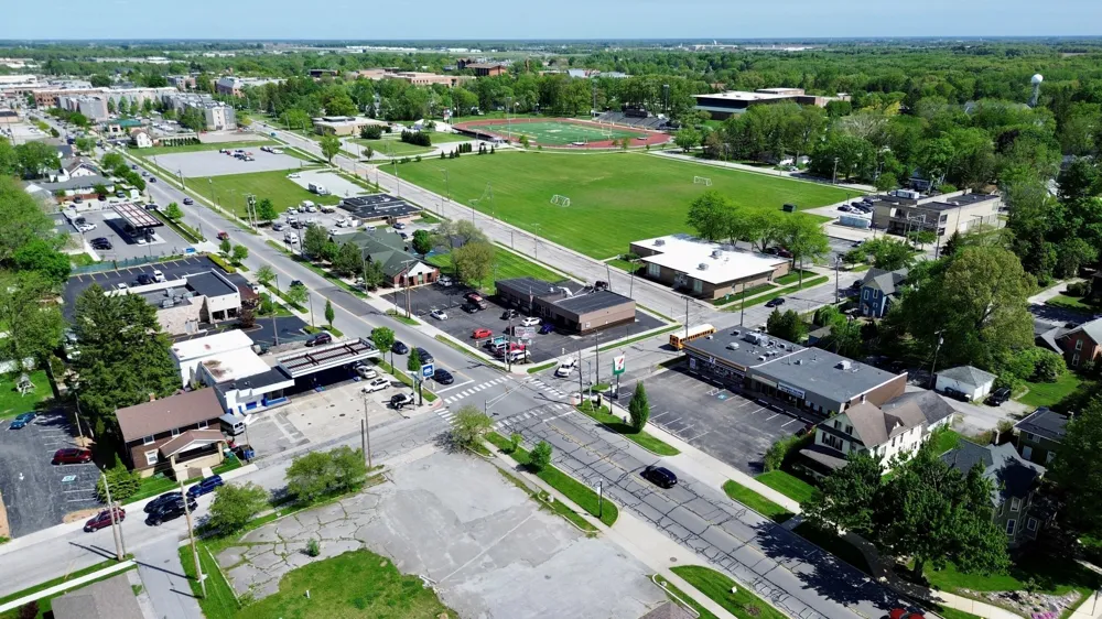 706 1/2 E Lincolnway Valparaiso, IN 46383