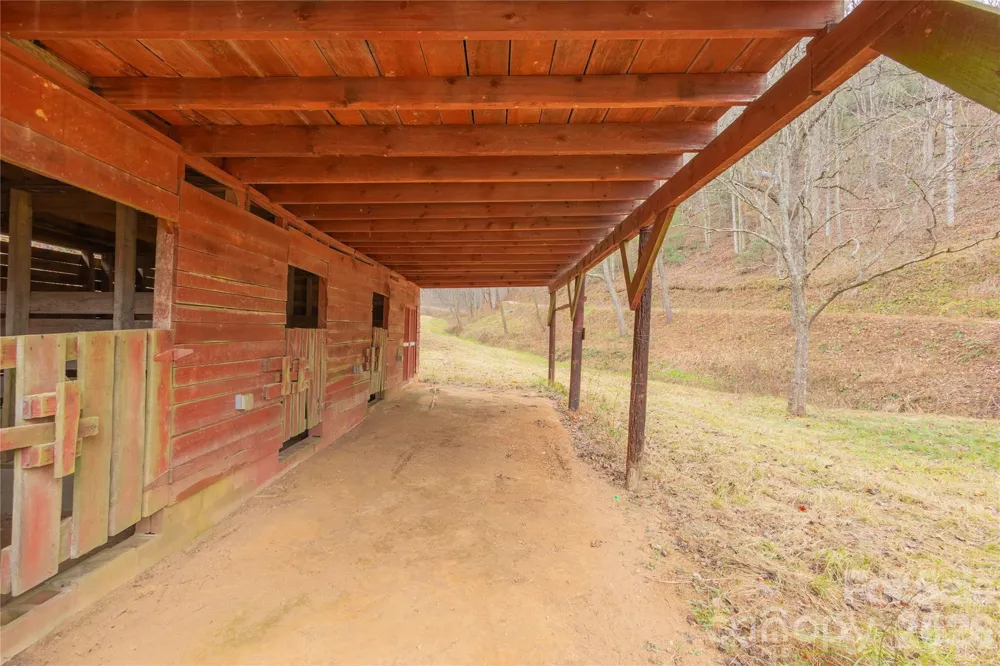 104 Robin Lane Bryson City, NC 28713