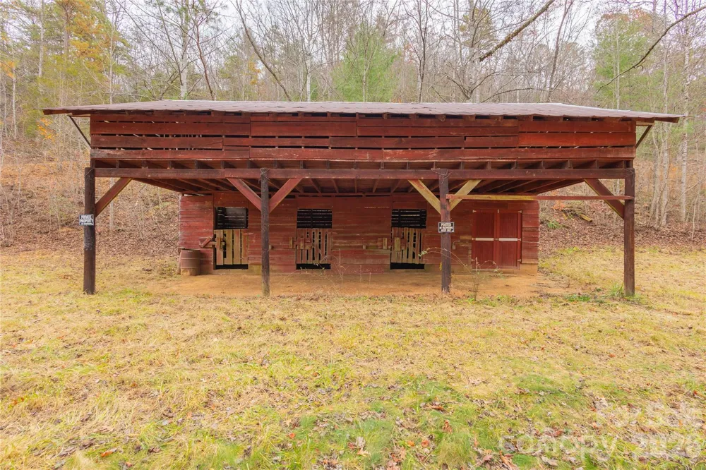 104 Robin Lane Bryson City, NC 28713