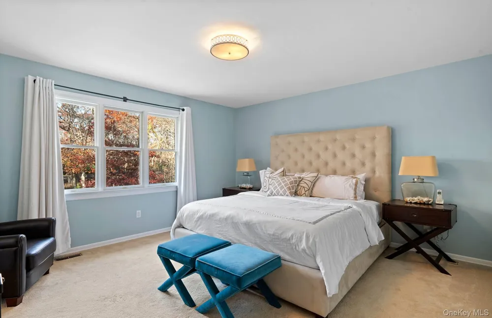 16 Georgica Woods Lane Wainscott, NY 11975