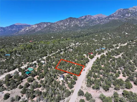 1917 Lone Pine Way