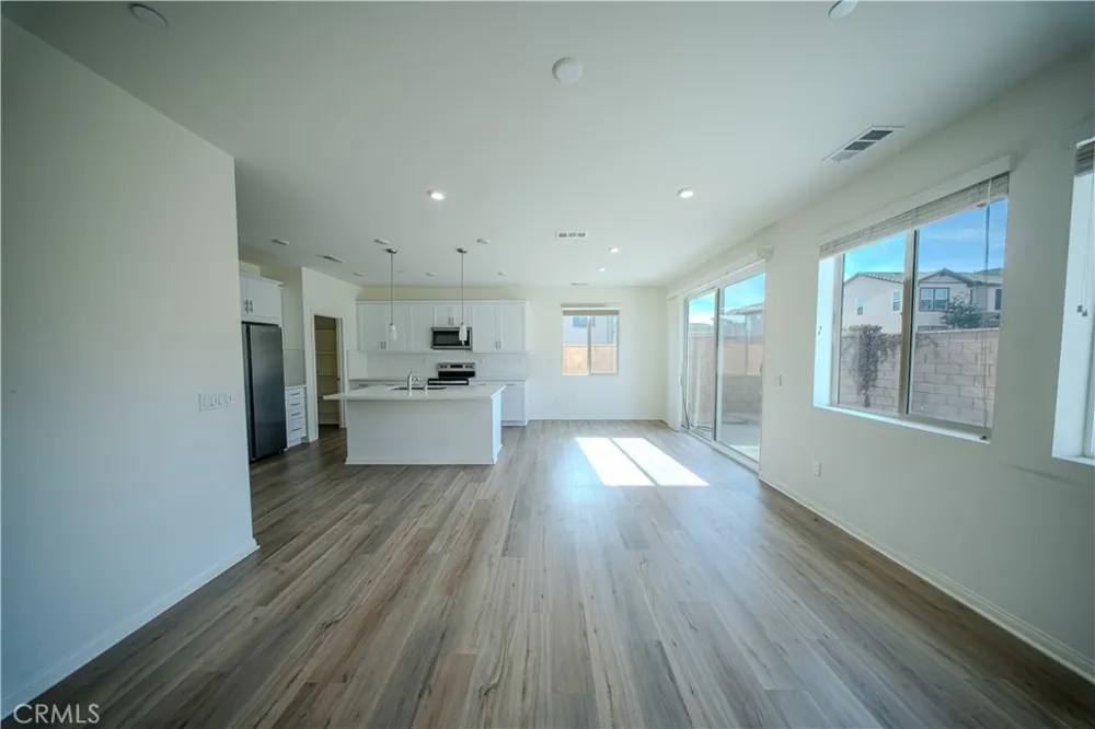 558 Pablo Rd Lake Elsinore, CA 92530