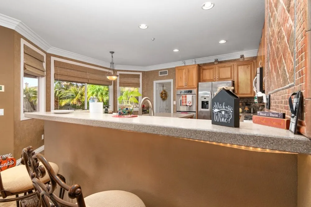 1857 Autumn Vista, CA 92084