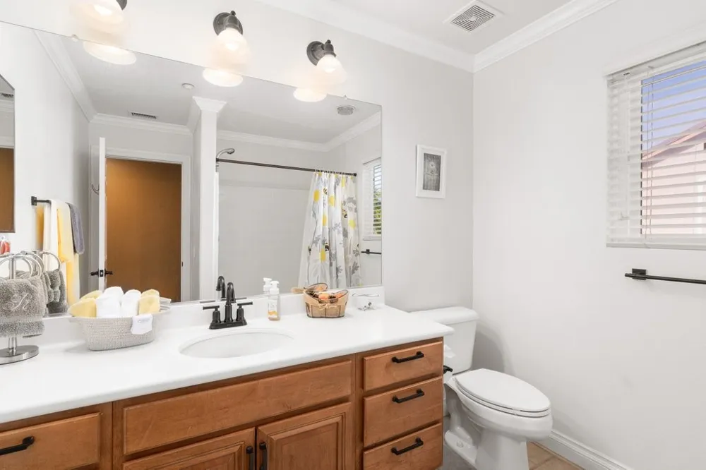 1857 Autumn Vista, CA 92084