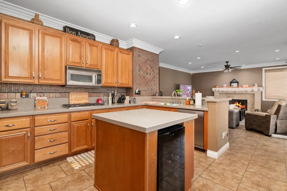 1857 Autumn Vista, CA 92084