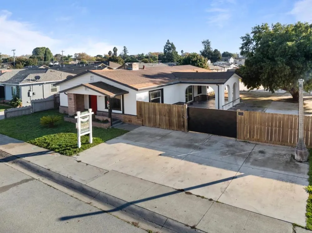 653 South Street Hollister, CA 95023