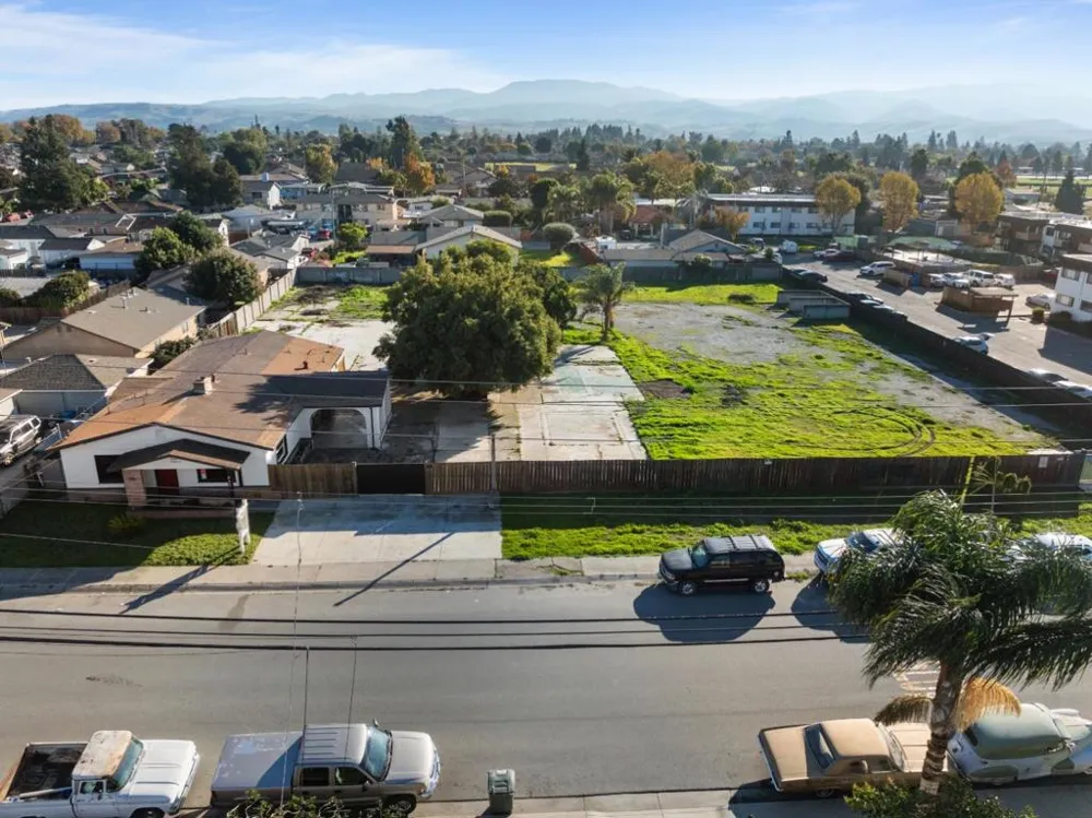 653 South Street Hollister, CA 95023