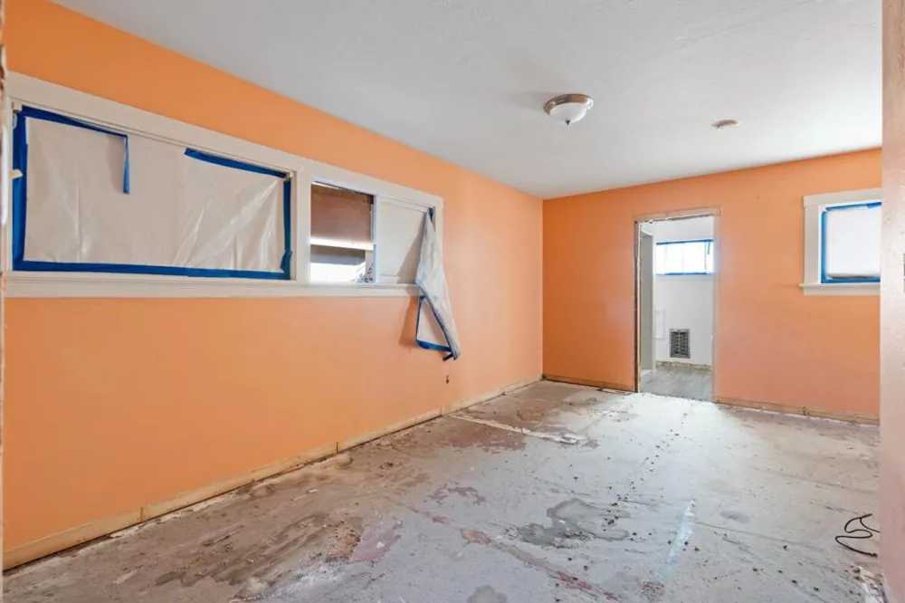 653 South Street Hollister, CA 95023