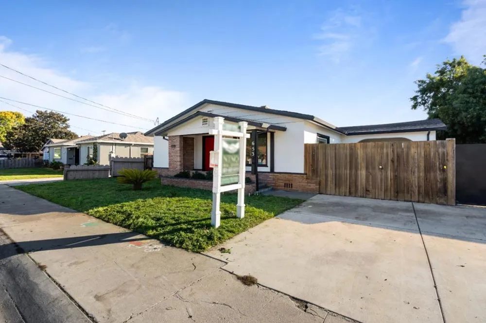 653 South Street Hollister, CA 95023