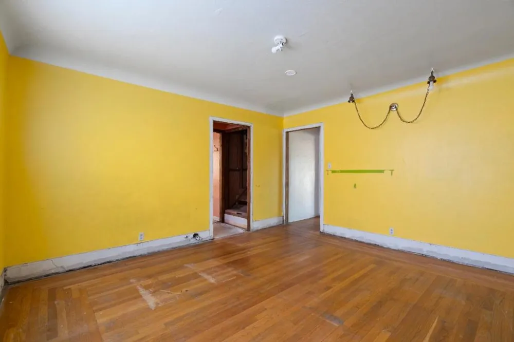 653 South Street Hollister, CA 95023