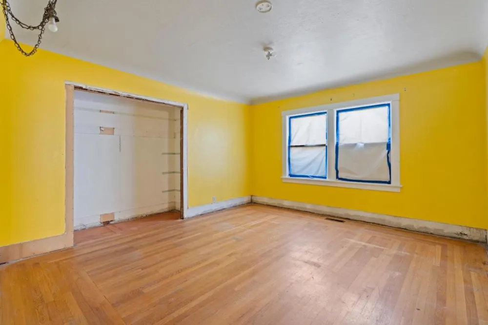 653 South Street Hollister, CA 95023