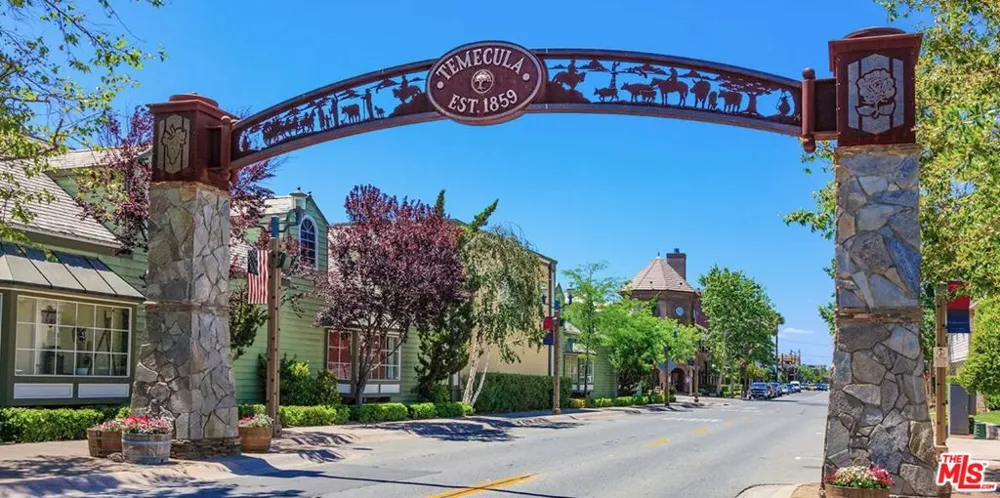 41322 De Luz Road #15 Fallbrook, CA 92028