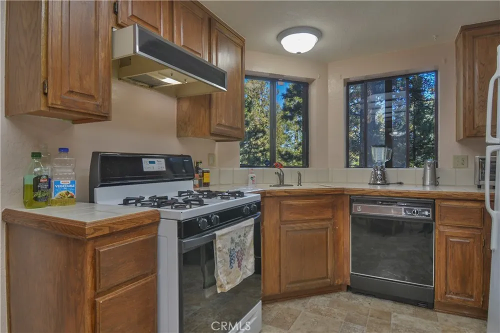 27494 White Fir Lake Arrowhead, CA 92352