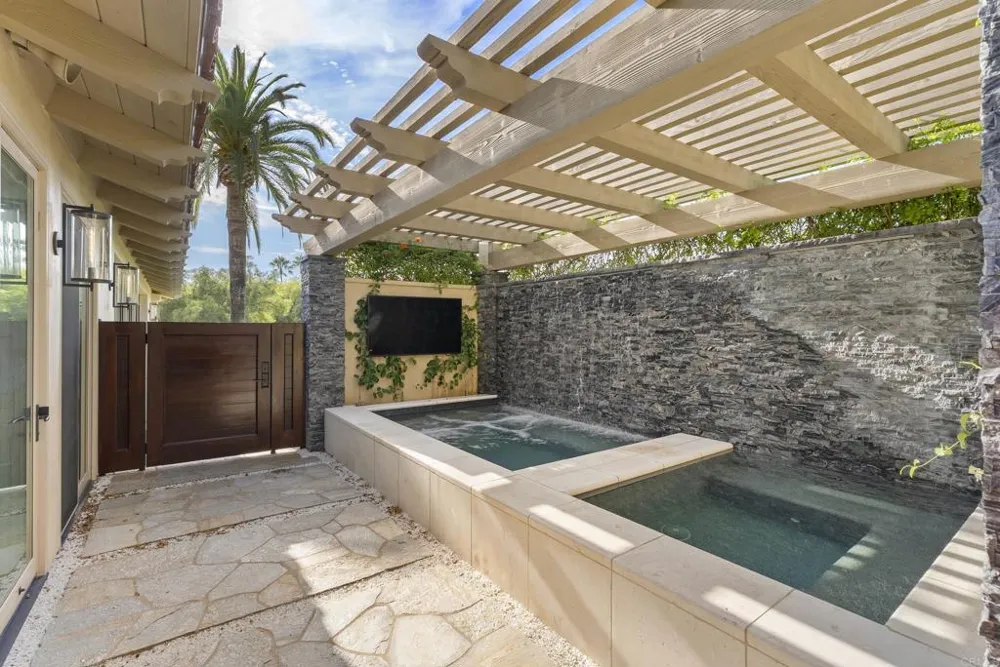 6853 Rancho Valencia Rd. Rancho Santa Fe, CA 92067