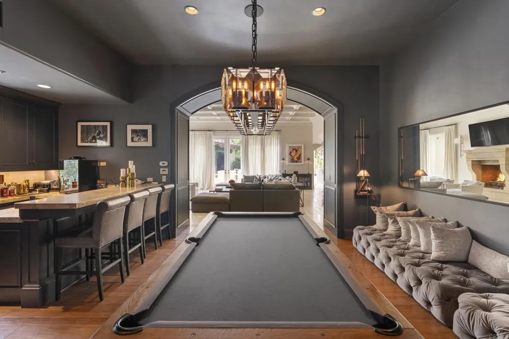 6853 Rancho Valencia Rd. Rancho Santa Fe, CA 92067