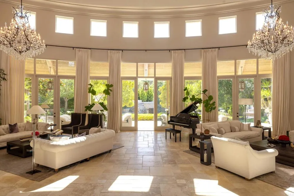 6853 Rancho Valencia Rd. Rancho Santa Fe, CA 92067