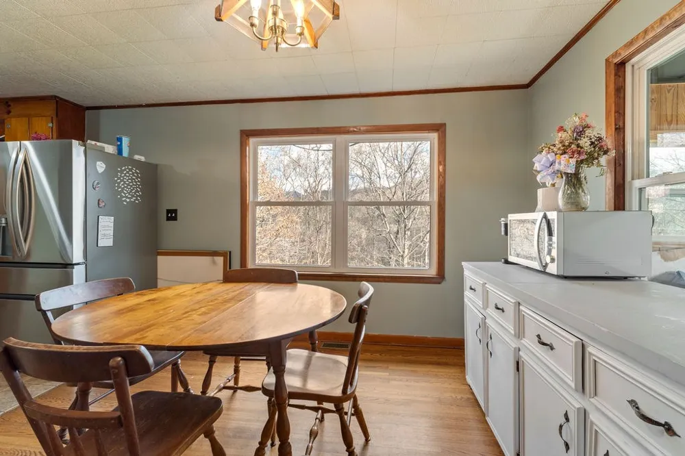 Claude Arnold Road Franklin, NC 28734