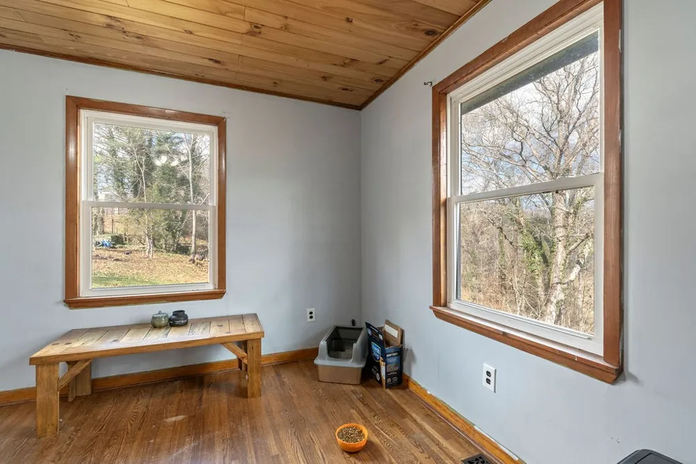 Claude Arnold Road Franklin, NC 28734