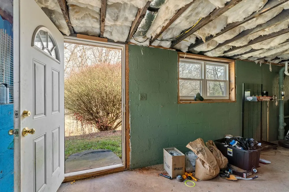 Claude Arnold Road Franklin, NC 28734